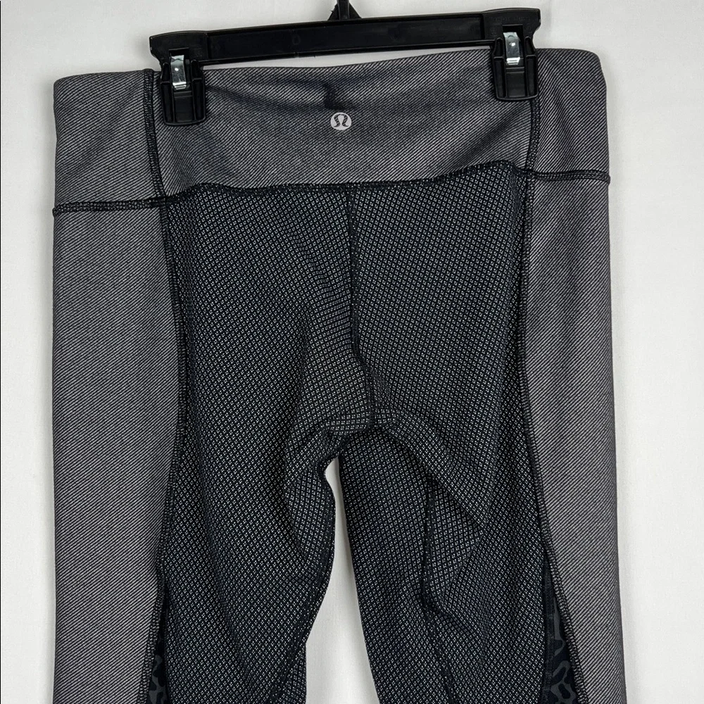Lululemon Black and Gray Leggings‎